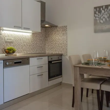 Guest house Barolo Zadar